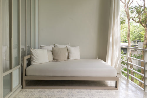 The pros and cons of a daybed