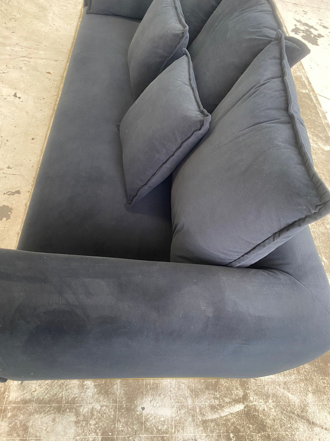 3 Seater Sofa Black Velvet - W 200 cm x D 86 cm x H 85 cm