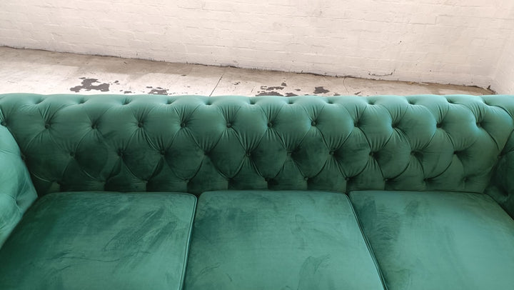 4 Seater Sofa Green Velvet - W 250 cm x D 83 cm x H 74 cm